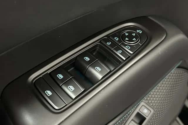 BYD Seal (2026) thumbnail 6