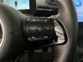 BYD Dolphin (2026) thumbnail 18