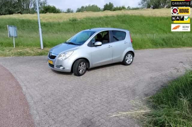 Opel Agila (2012) thumbnail 1