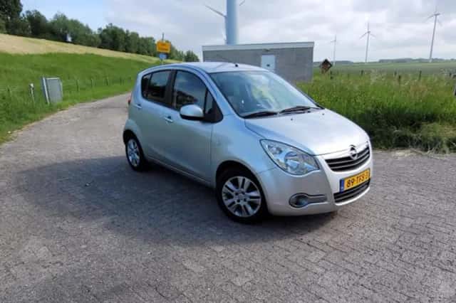 Opel Agila (2012) thumbnail 2