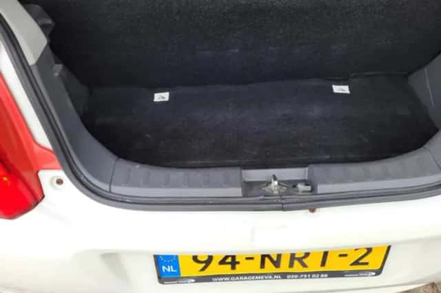 Suzuki Alto (2010) thumbnail 5