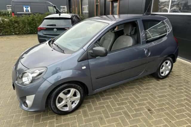 Renault Twingo (2011) thumbnail 2