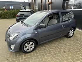 Renault Twingo (2011) thumbnail 2