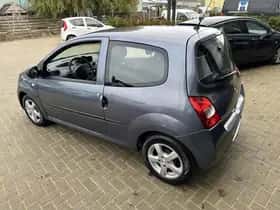 Renault Twingo (2011) thumbnail 3