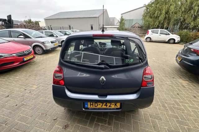 Renault Twingo (2011) thumbnail 4