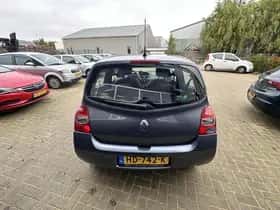 Renault Twingo (2011) thumbnail 4