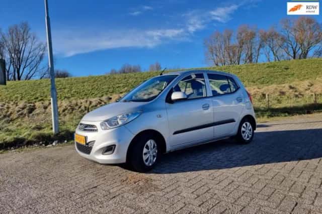 Hyundai i10 (2011) thumbnail 1