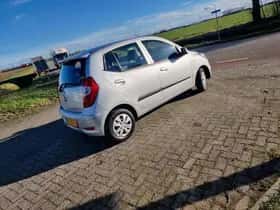 Hyundai i10 thumbnail 3