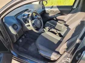 Toyota Aygo thumbnail 13