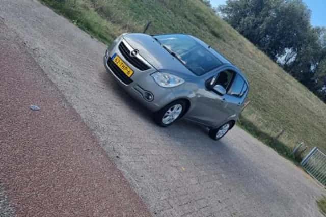 Opel Agila (2012) thumbnail 4