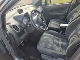 Opel Agila (2012) thumbnail 10
