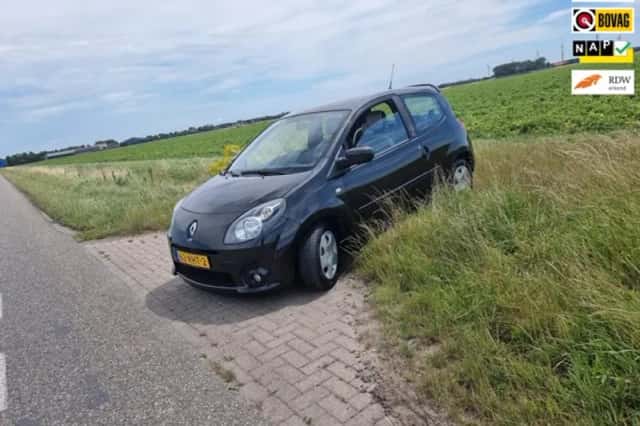 Renault Twingo (2011) thumbnail 1