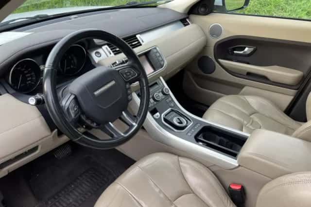 Land Rover Range Rover Evoque (2014) thumbnail 2