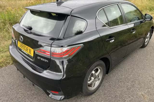 Lexus CT (2014) thumbnail 4