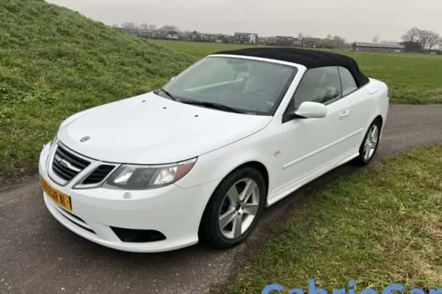 Saab 9-3 (2011) thumbnail 1