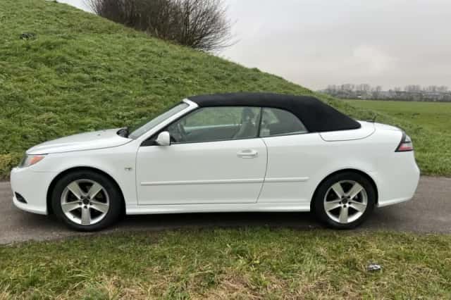 Saab 9-3 (2011) thumbnail 6