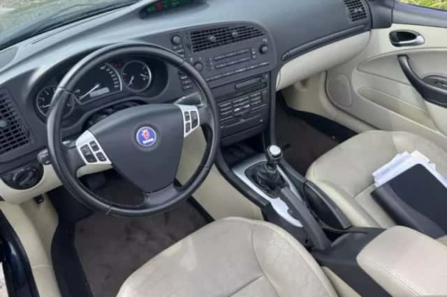 Saab 9-3 (2004) thumbnail 5
