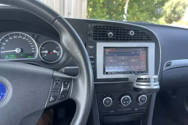 Saab 9-3 (2008) thumbnail 5
