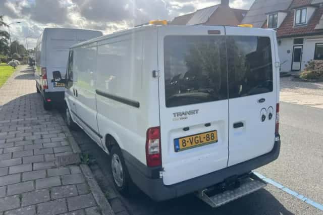 Ford Transit (2010) thumbnail 4