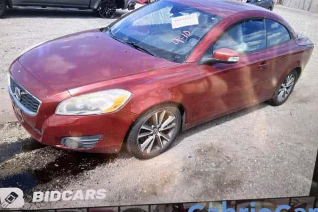 Volvo C70 (2012) thumbnail 1