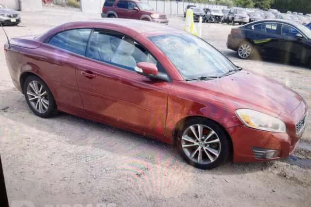 Volvo C70 (2012) thumbnail 6