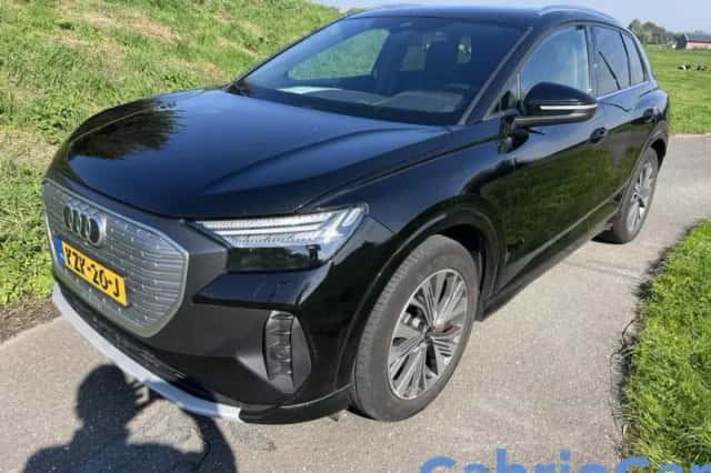 Audi Q4 e-tron (2022) thumbnail 1