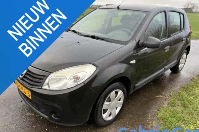 Dacia Sandero (2009) thumbnail 1