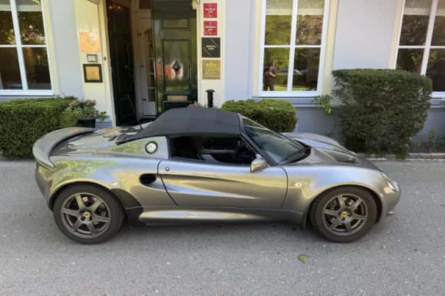 Lotus Elise (1999) thumbnail 2