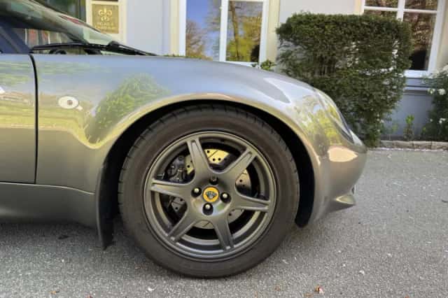 Lotus Elise (1999) thumbnail 4