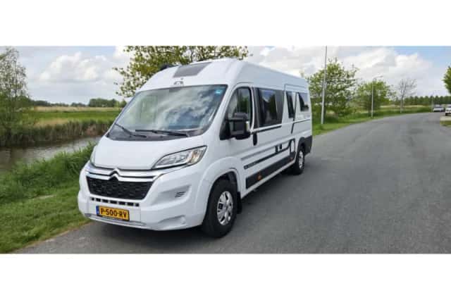 Adria Twin (2025) thumbnail 3