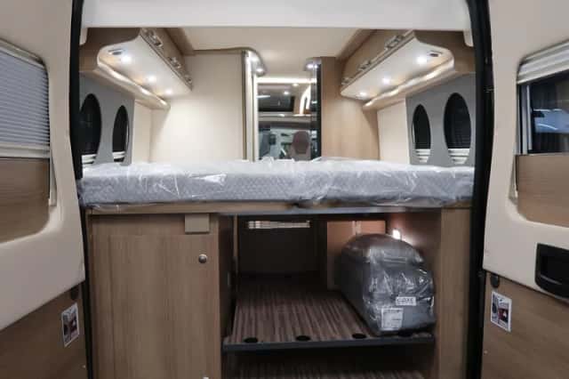 Malibu Van (2025) thumbnail 4