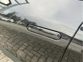 Toyota C-HR (2024) thumbnail 25