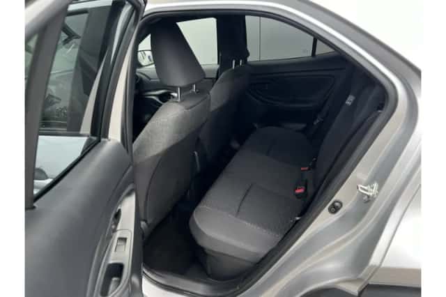 Toyota Yaris Cross (2024) thumbnail 5