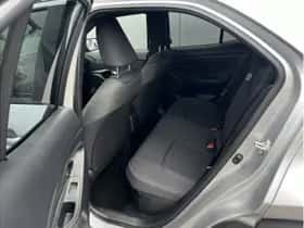 Toyota Yaris Cross (2024) thumbnail 5
