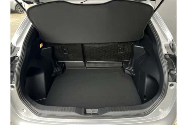 Toyota Yaris Cross (2024) thumbnail 6