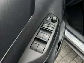Toyota Yaris Cross (2024) thumbnail 7
