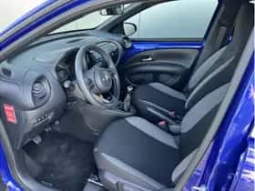 Toyota Aygo X (2025) thumbnail 6