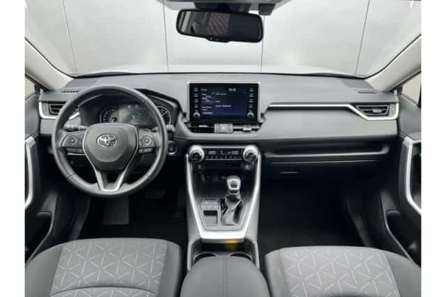 Toyota RAV4 (2019) thumbnail 3