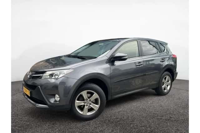 Toyota RAV4 (2015) thumbnail 1