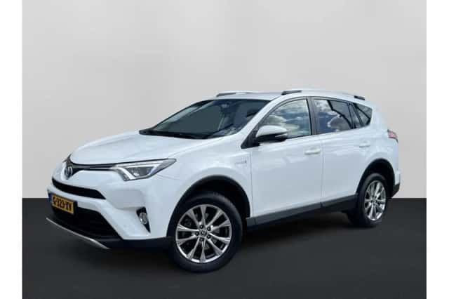 Toyota RAV4 (2016) thumbnail 1