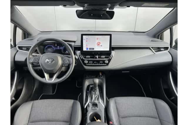Toyota Corolla (2025) thumbnail 3