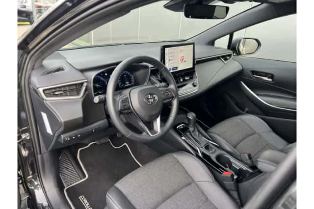 Toyota Corolla (2025) thumbnail 6