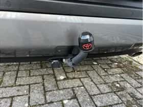 Toyota RAV4 (2022) thumbnail 5