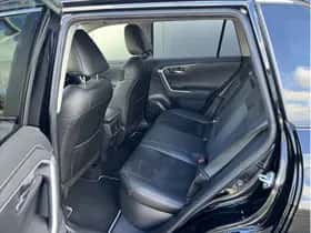 Toyota RAV4 (2022) thumbnail 6