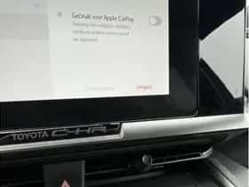 Toyota C-HR (2025) thumbnail 16