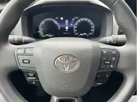 Toyota C-HR (2024) thumbnail 11