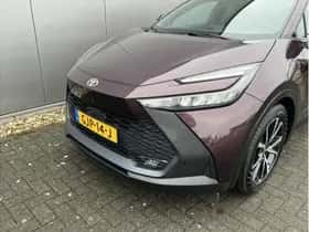 Toyota C-HR (2024) thumbnail 23