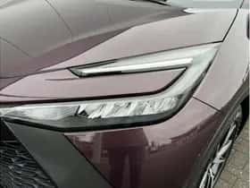 Toyota C-HR (2024) thumbnail 24