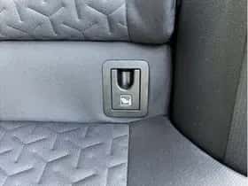 Toyota Corolla (2019) thumbnail 6