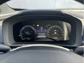 Toyota C-HR (2025) thumbnail 13